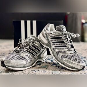 Brand New Adidas Originals Adistar Control 5 Shoes